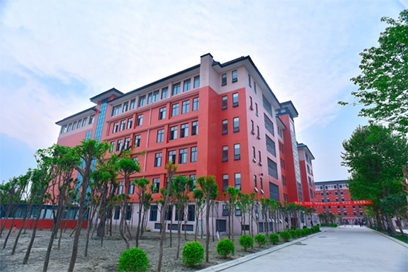 德阳的初三毕业生想读职高,成都市华西卫校招生