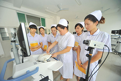 重庆哪家学校学护理专业好知识好?