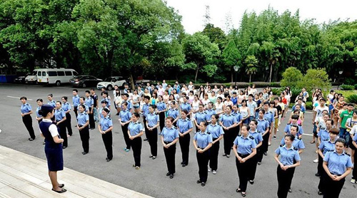 贵州现代经济学校旅游动车和谐号管理人员专业招生如何