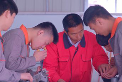 四川锅炉高级技工学校汽车制造与检修4 四川锅炉高级技工学校汽车制造与检修4