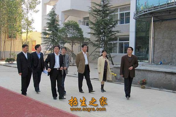 学校领导